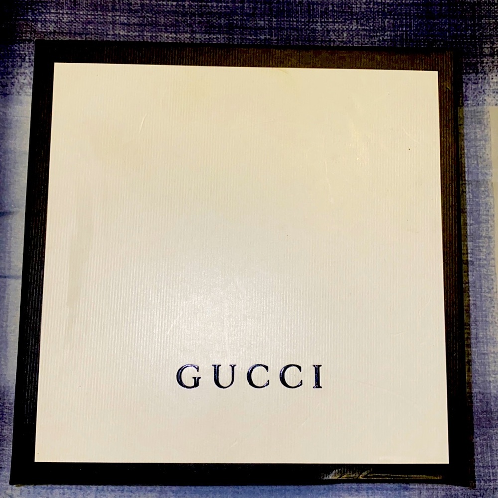 Gucci box